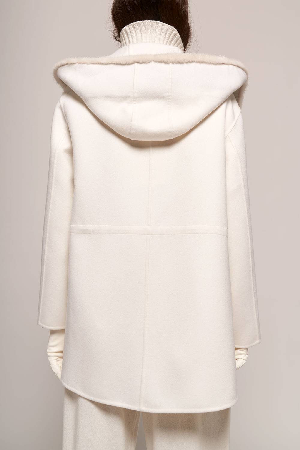 Manzoni 24 Parka in lana con bordo visone Qualità