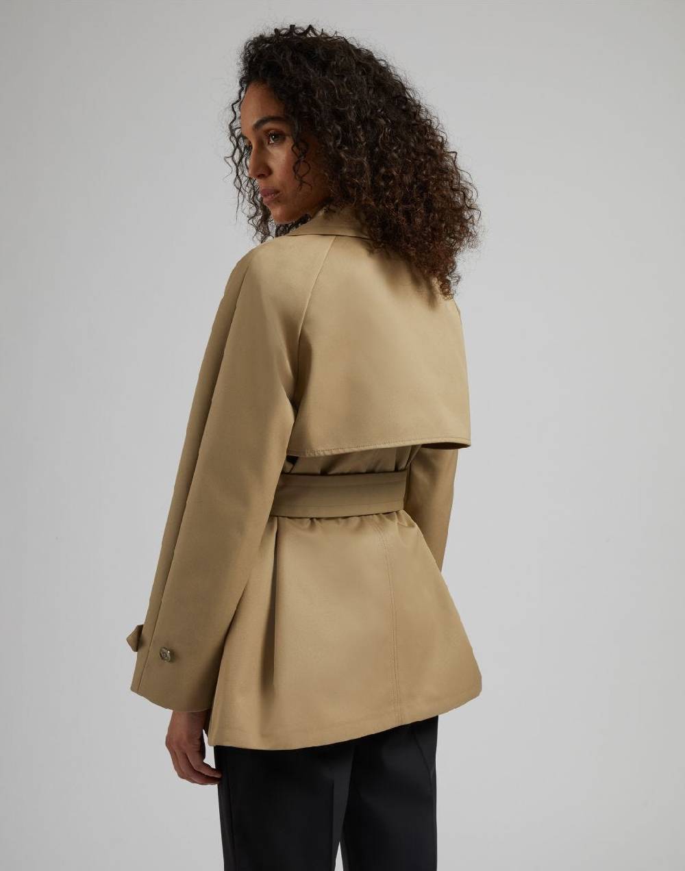 Lardini Trench corto doppiopetto beige water-repellent Consegna Veloce