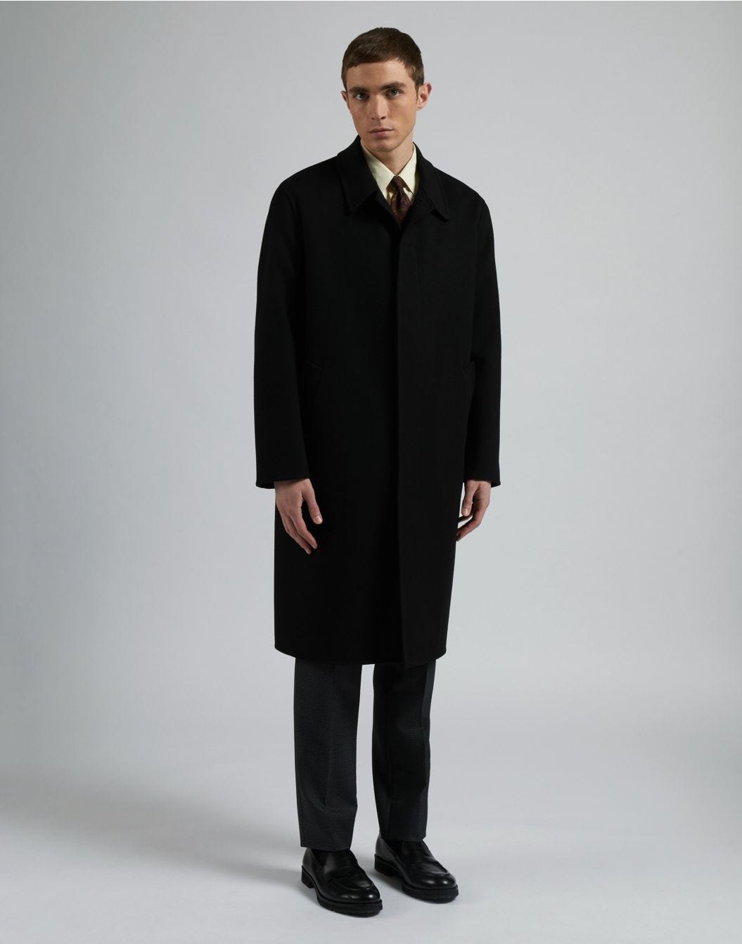 Lardini Cappotto monopetto nero in lana con finta davanti Vendita Economica