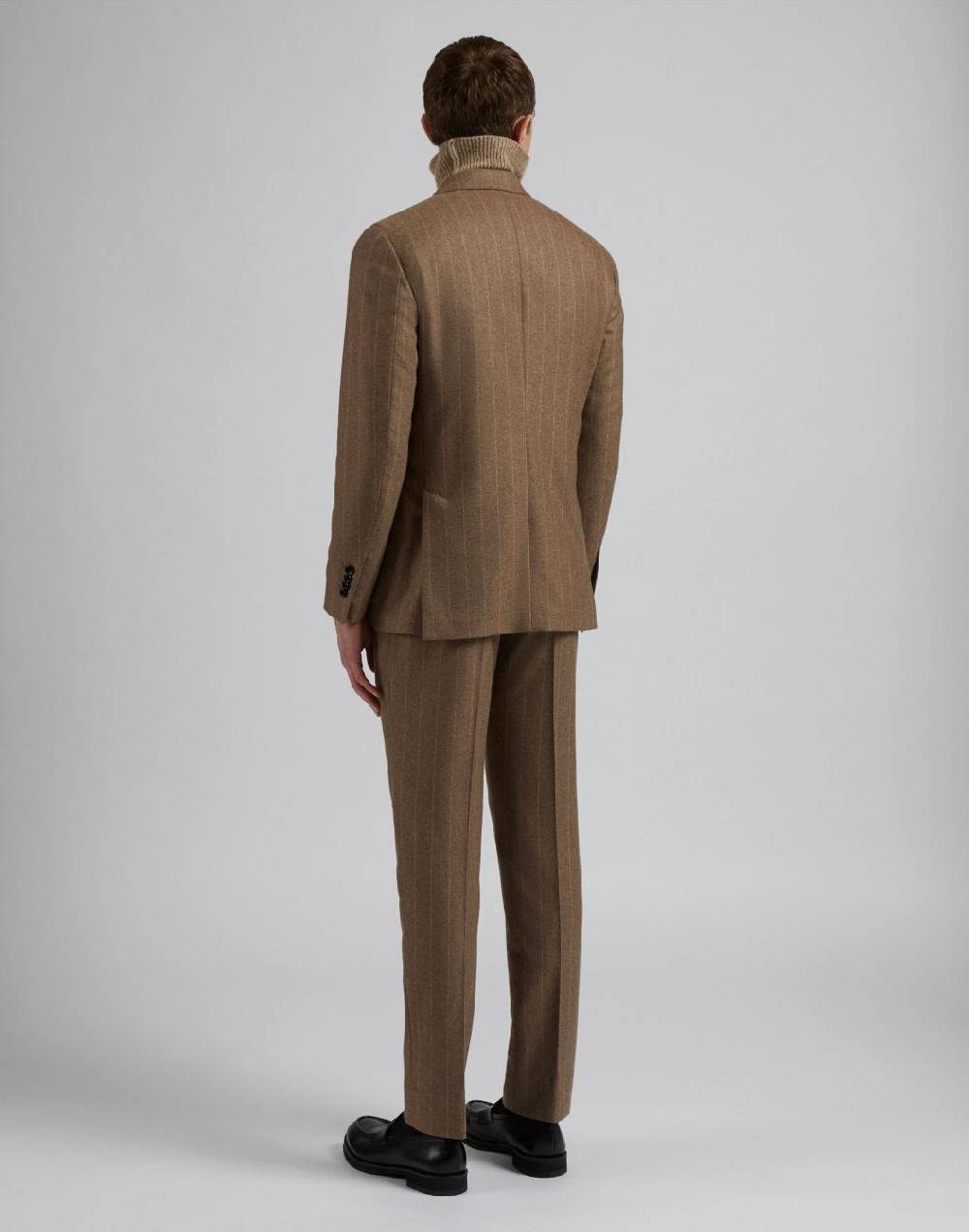 Lardini Abito special line in cashmere dai colori naturali Italia
