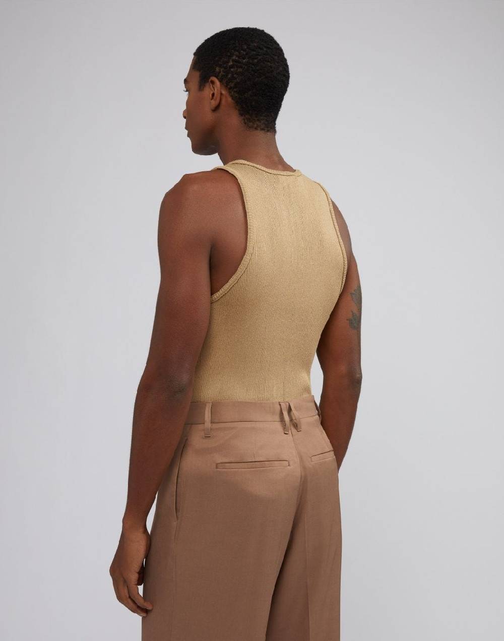 Lardini Canotta in maglia beige con costina Spedizione Gratuita