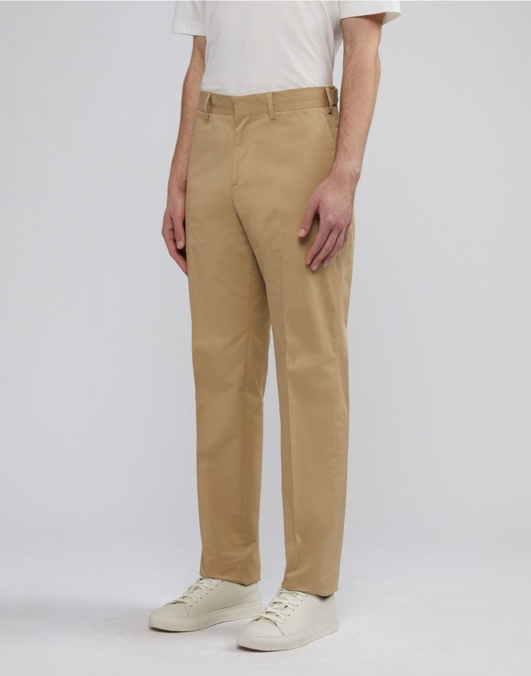 Lardini Pantalone nocciola senza pinces in drill di cotone stretch Fino Al -60%