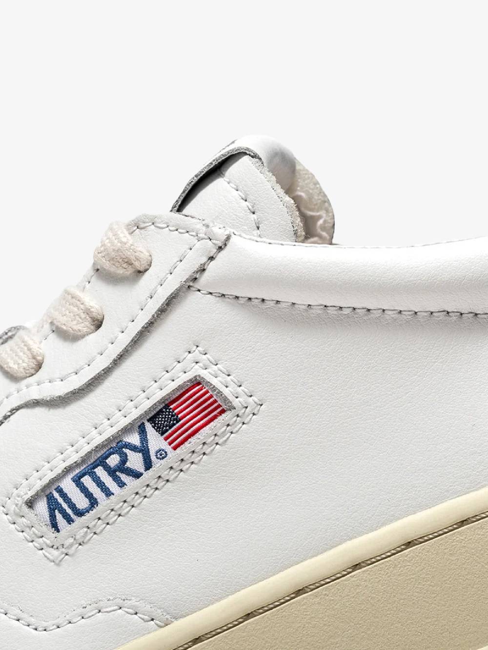AUTRY Sneakers Medalist Low uomo in pelle bianco/verde Flash Sale