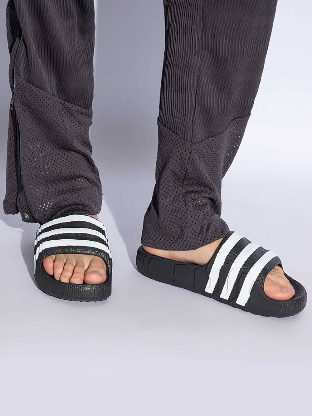 ADIDAS Ciabatte ADILETTE 22 IF3670 uomo nero Nuovo