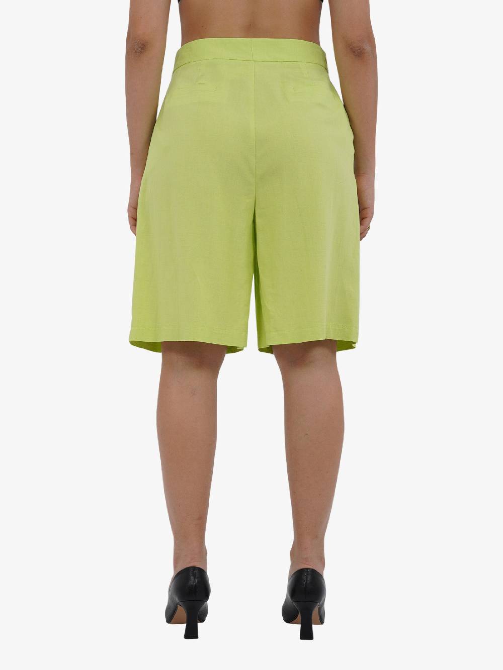 VICOLO Bermuda con pieghe TB1568 donna viscosa verde In Saldo