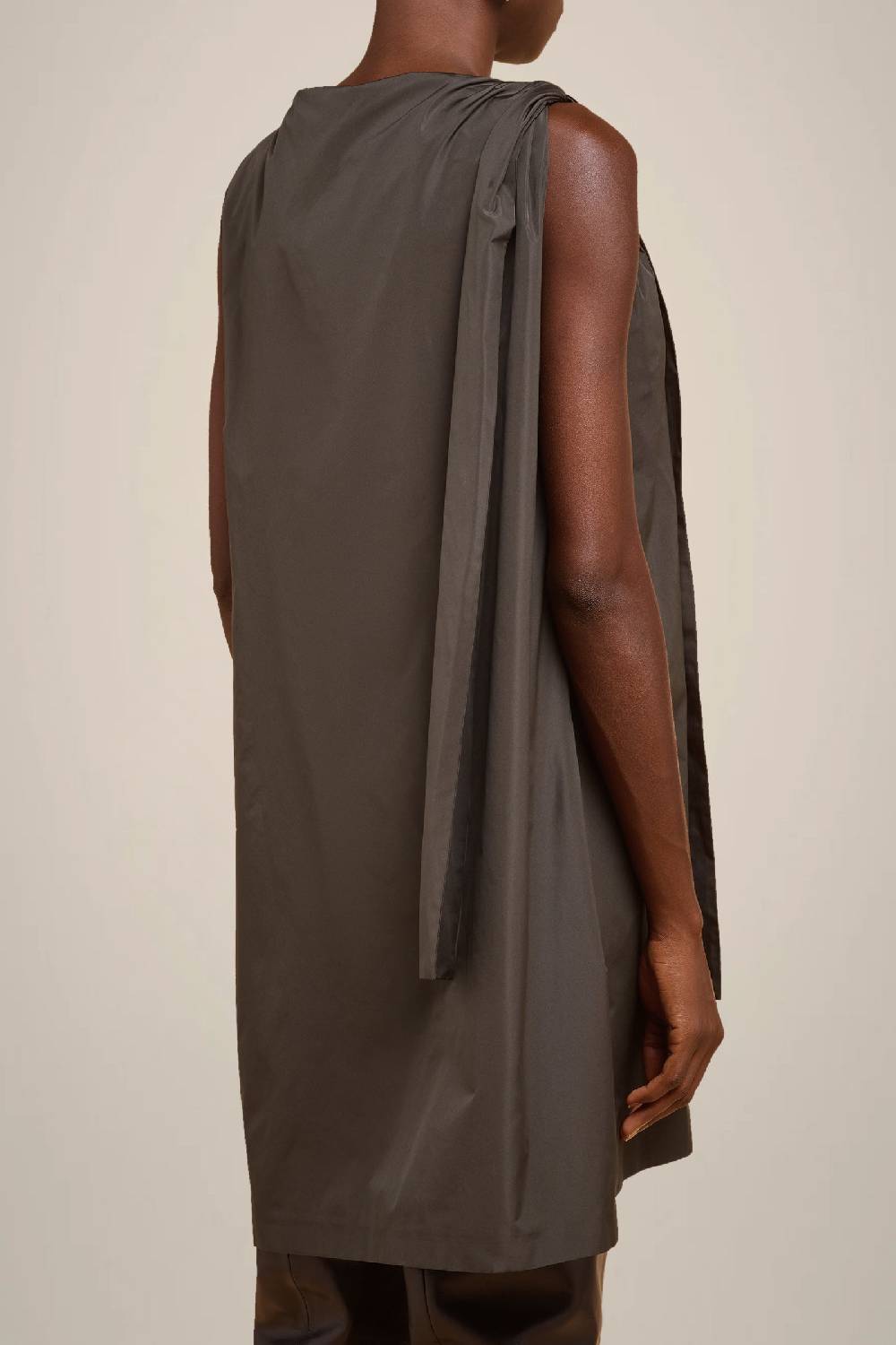 Liviana Conti ABITO CON FIOCCO IN TAFFETA' W4FF4WY22S89-0.38 Consegna Veloce