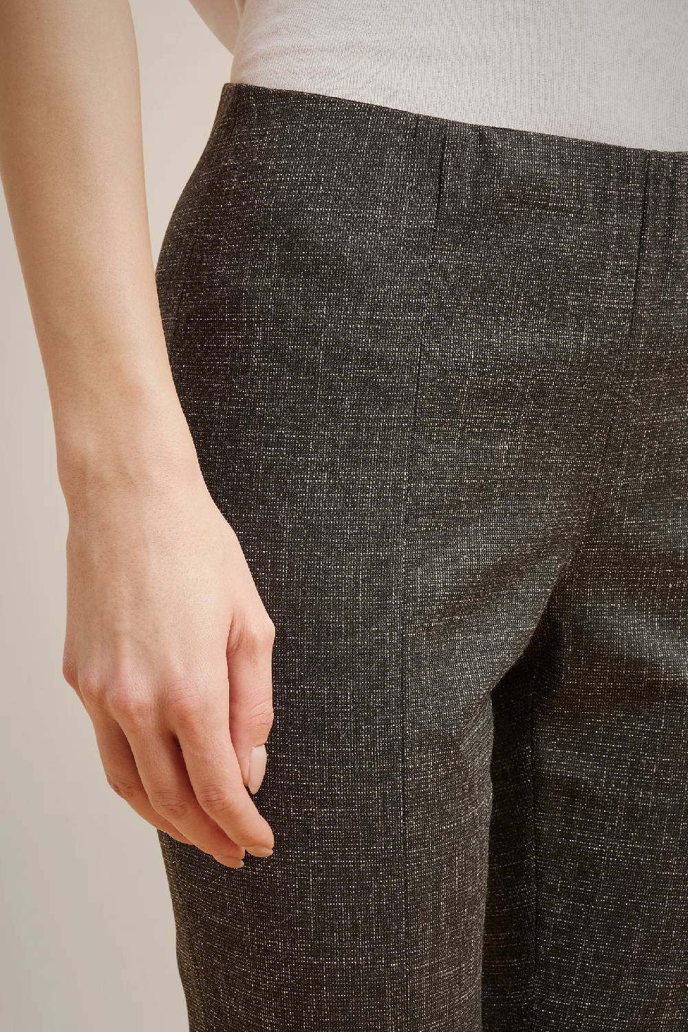 Liviana Conti PANTALONE TROMBETTA CON SPACCO W4LL4WP80MEL03.38 Affare Del Giorno