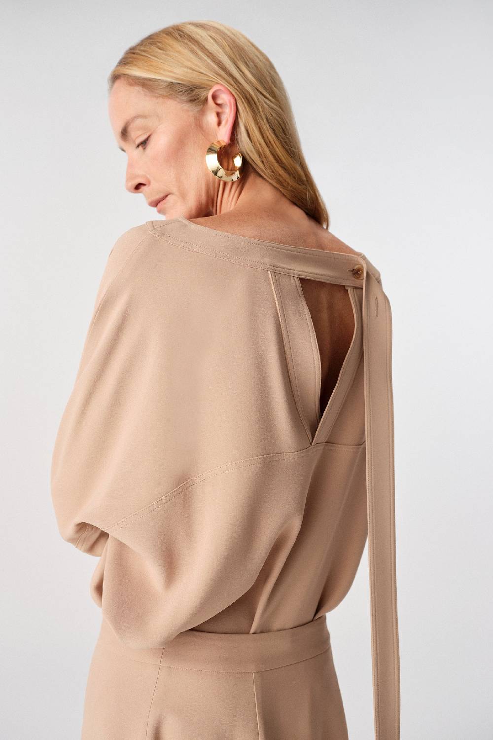 Liviana Conti BLUSA CON LACCIO W4LL4WS25V61-0.38 Vendita calda