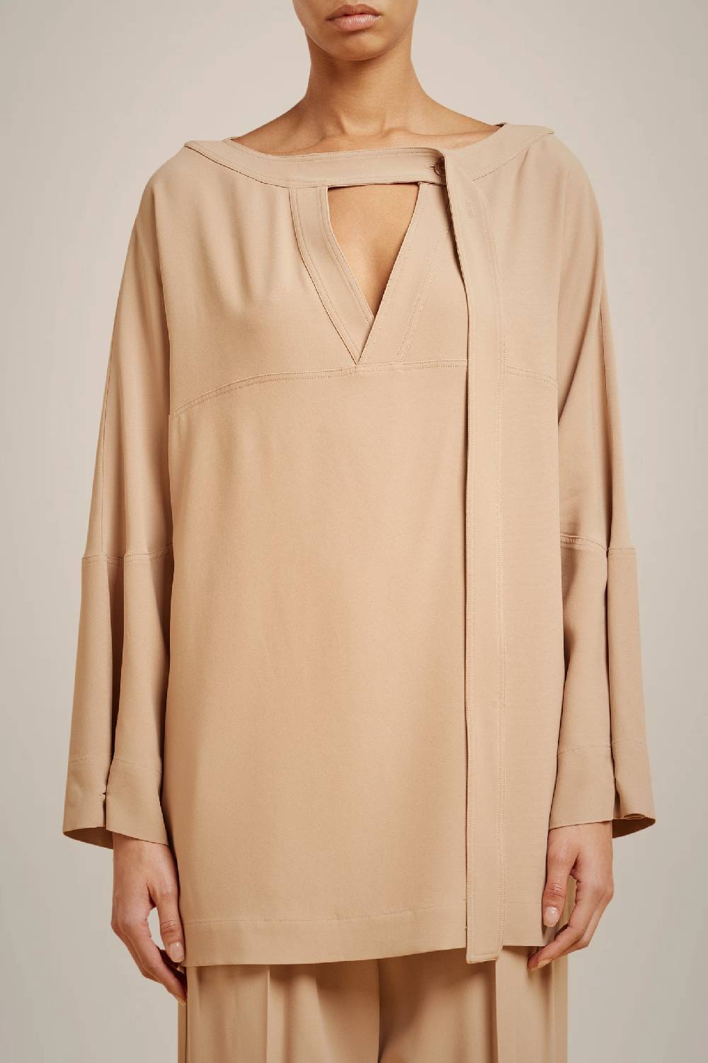 Liviana Conti BLUSA CON LACCIO W4LL4WS25V61-0.38 Vendita calda