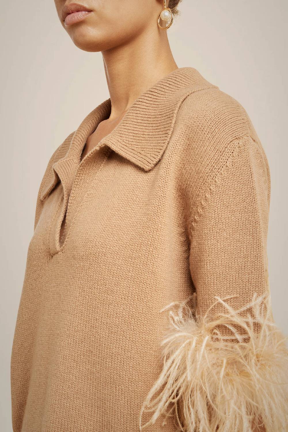 Liviana Conti MAGLIA CON PIUME IN CASHMERE RICICLATO W4LL4WC48T50-1.XS Offerta migliore
