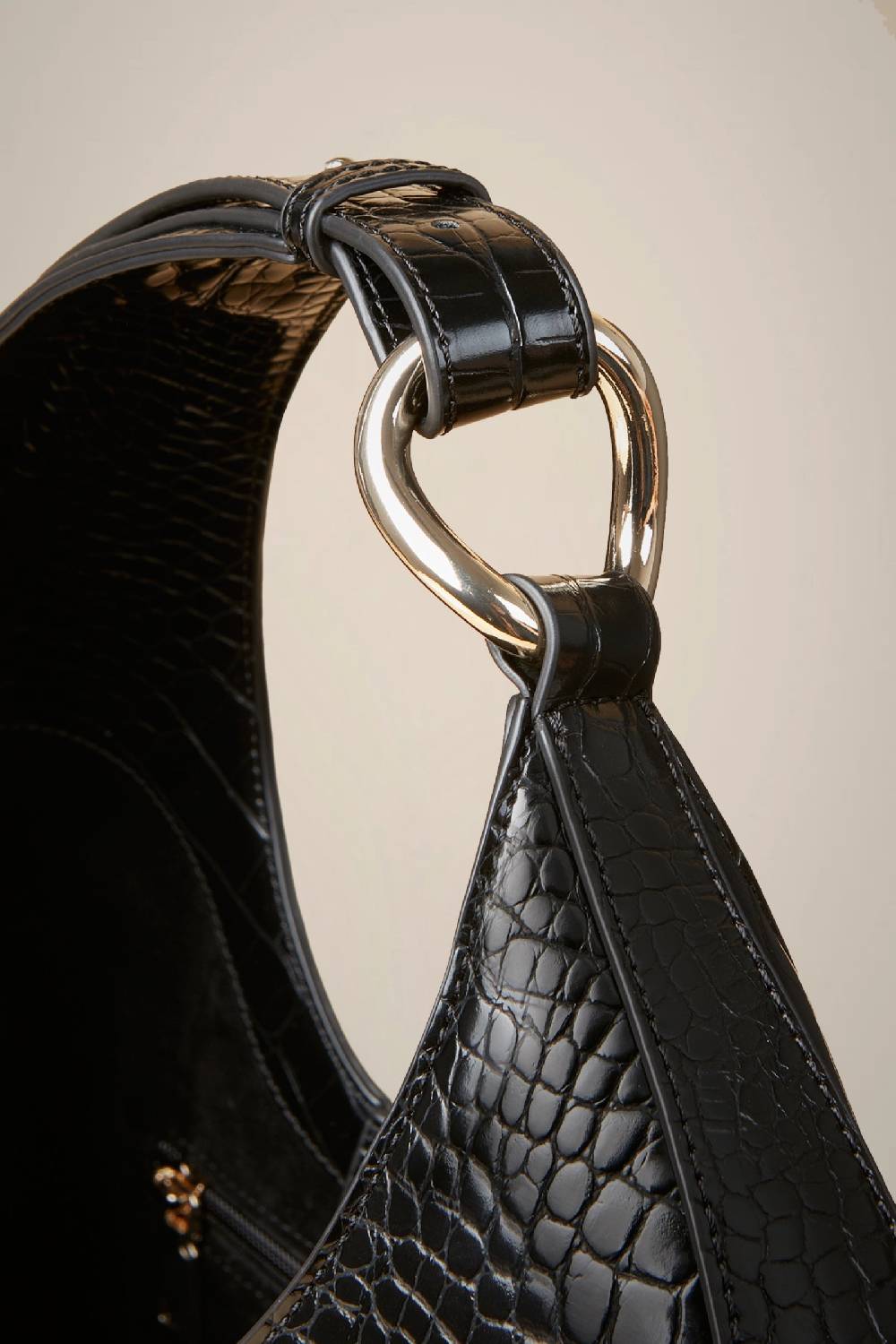 Liviana Conti HOBO ASIMMETRICA W4AA4WA37Y69-0.NR Nuovi prodotti