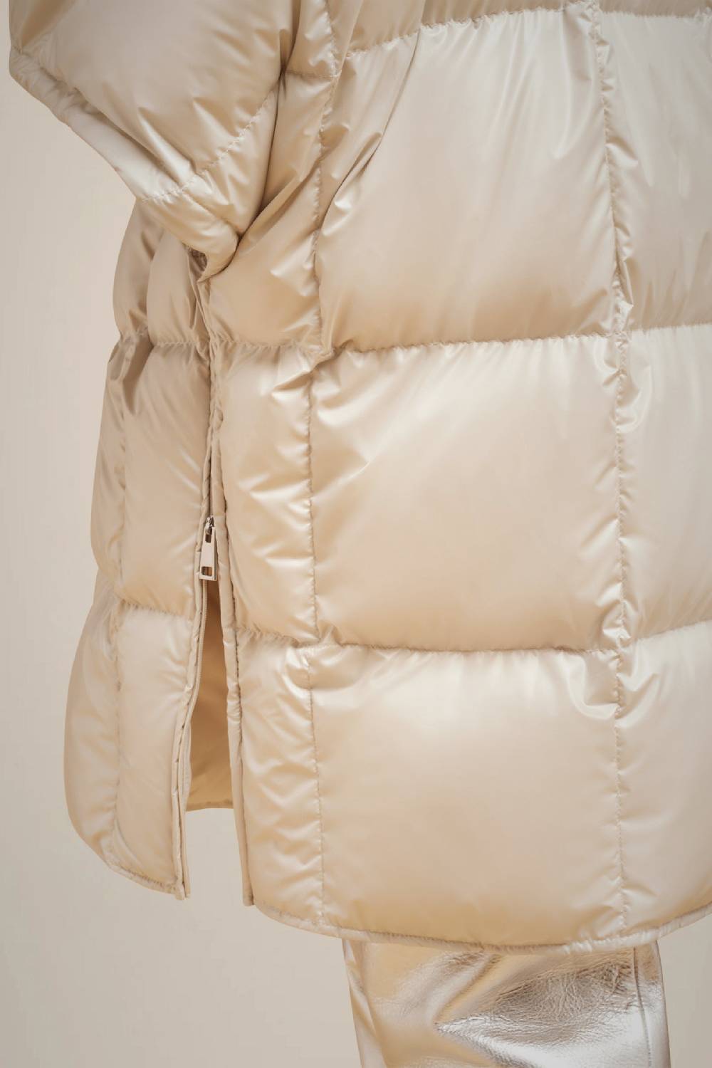 Liviana Conti CAPPA IMBOTTITA W4FF4WW16A10-2.38 Only for today