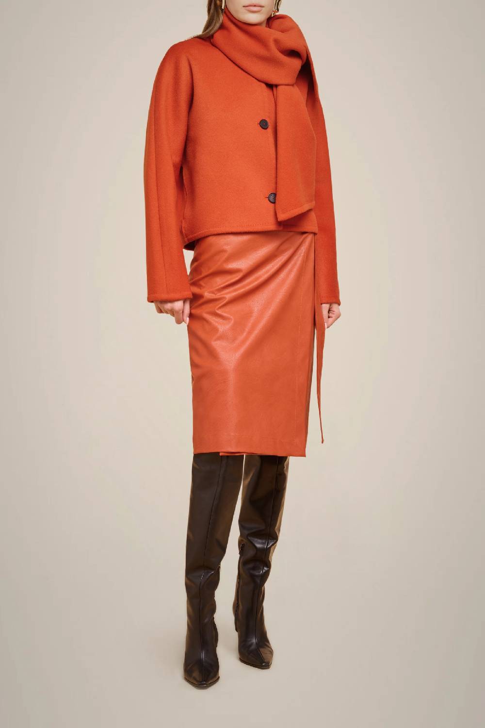 Liviana Conti GIACCA CORTA IN 100% LANA W4FF4WW59U12-0.38 50% di sconto per tempo limitato