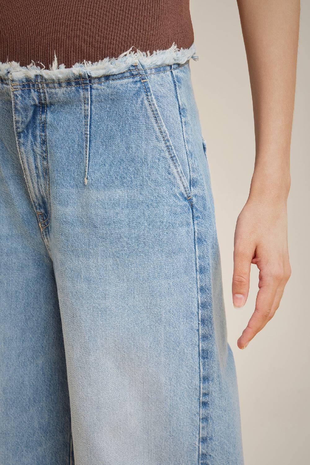 Liviana Conti CROPPED JEANS S4LL4SY81Z97-0.26 Offerta settimanale