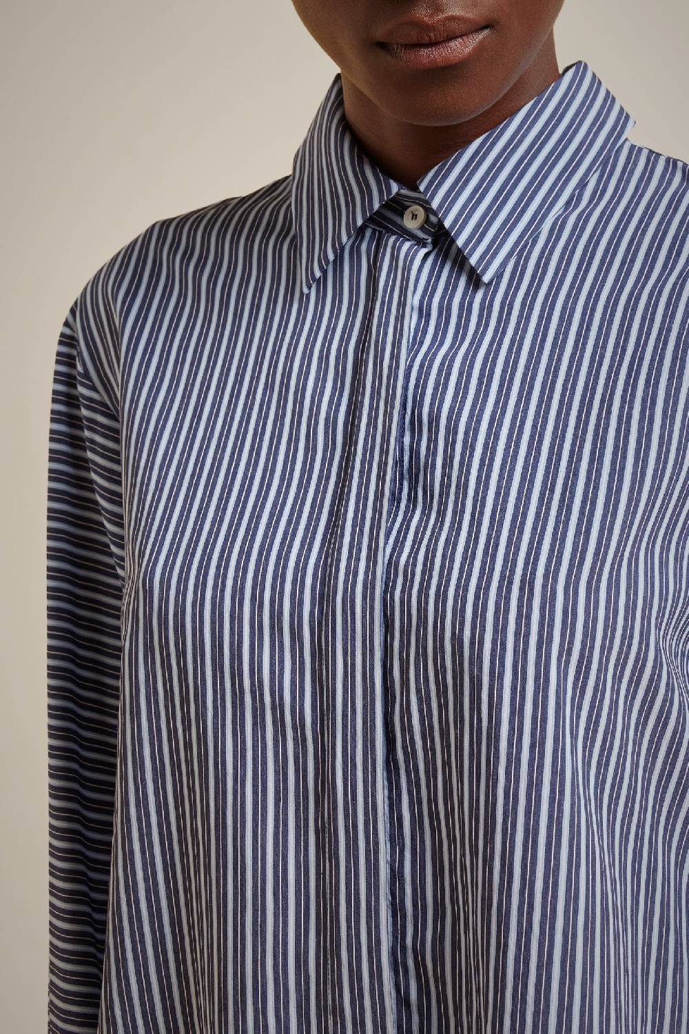 Liviana Conti CAMICIA OVER S4FF4SN05RIG99.42 Sostegno trimestrale