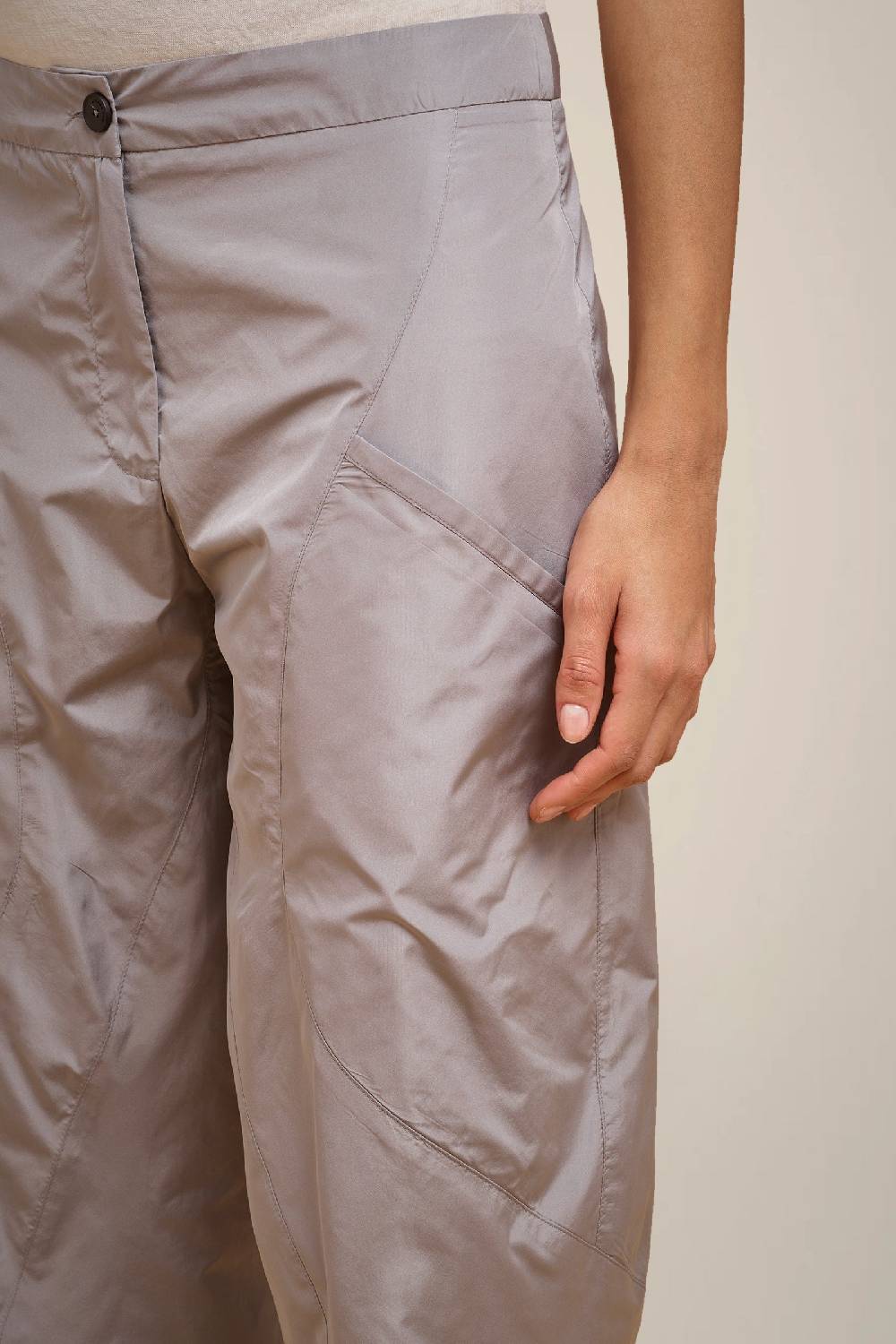 Liviana Conti PANTALONE TAGLI IN TAFFETA' W4FF4WY30X72-0.38 Latest stili