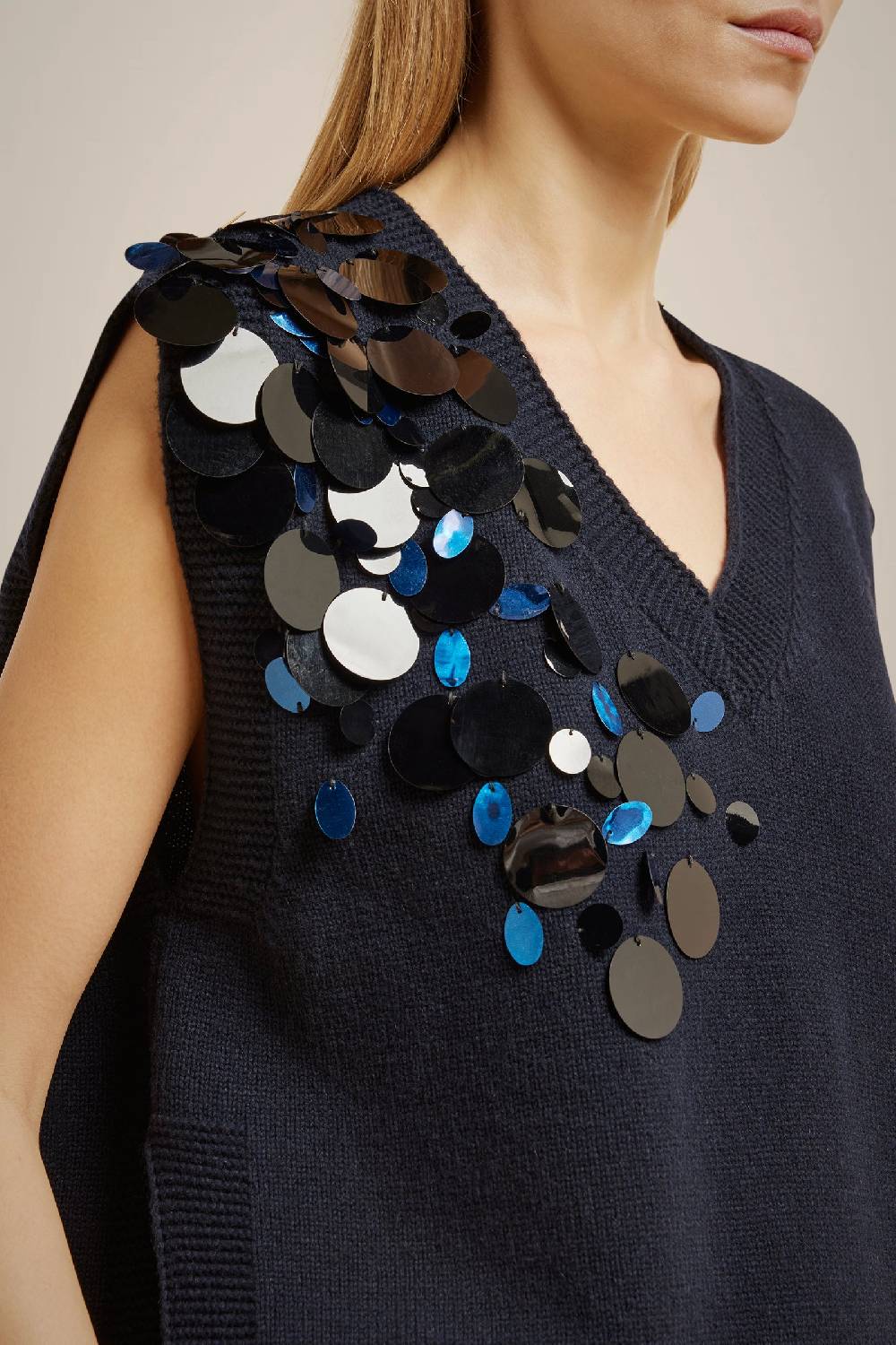 Liviana Conti GILET CON PAILLETTES IN CASHMERE RICICLATO W4LL4WC47N08-0.XS Only for today