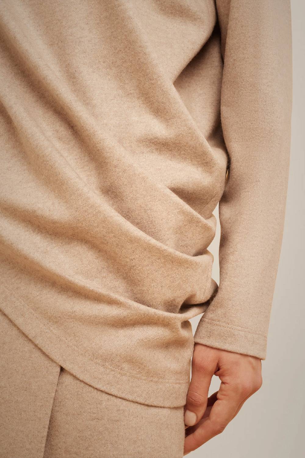 Liviana Conti BLUSA GIROCOLLO IN PANNO CASHMERE W4FF4WN08W69-0.38 Duty-free
