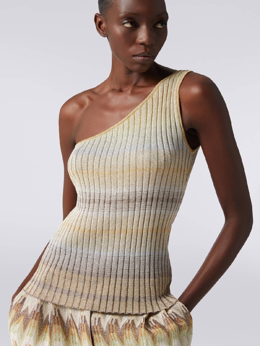 M Missoni Top monospalla in viscosa lamé a costine I Più Venduti