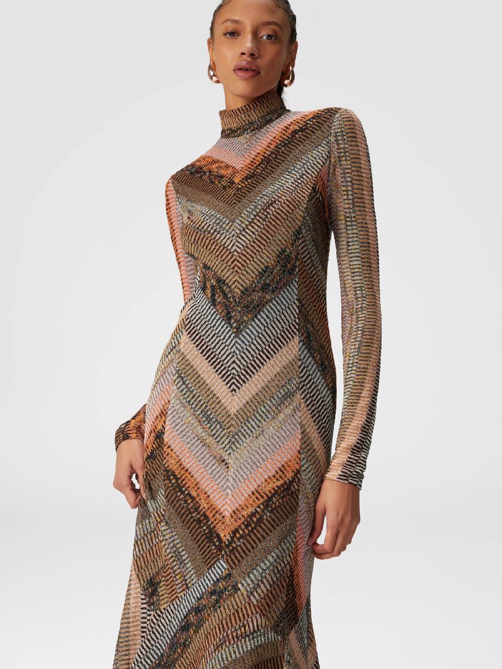 M Missoni Abito lungo con fondo svasato e collo a lupetto con zip In Linea