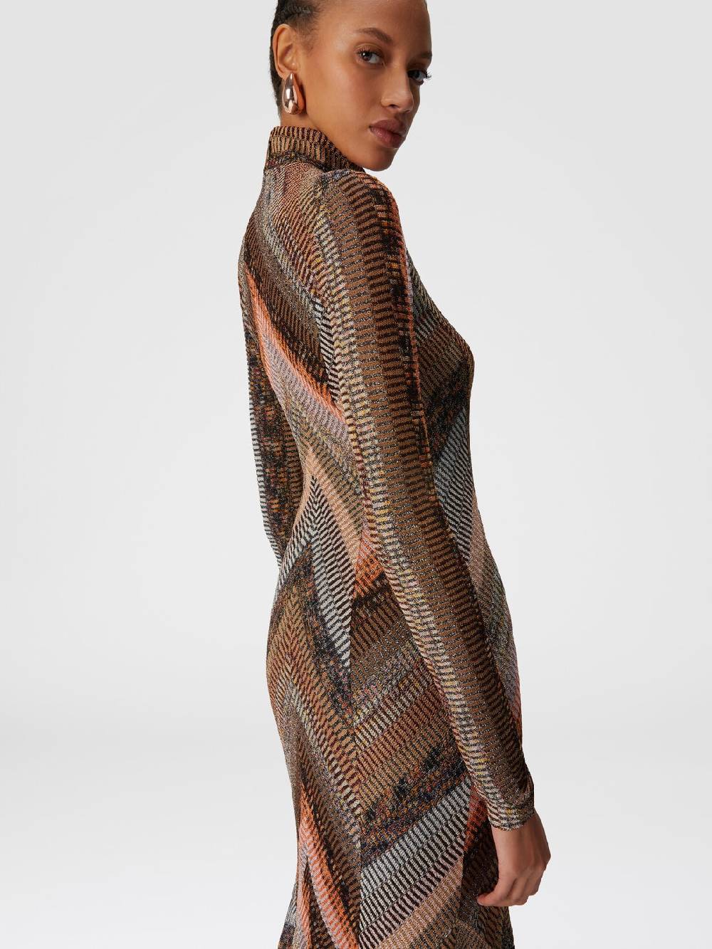 M Missoni Abito lungo con fondo svasato e collo a lupetto con zip In Linea