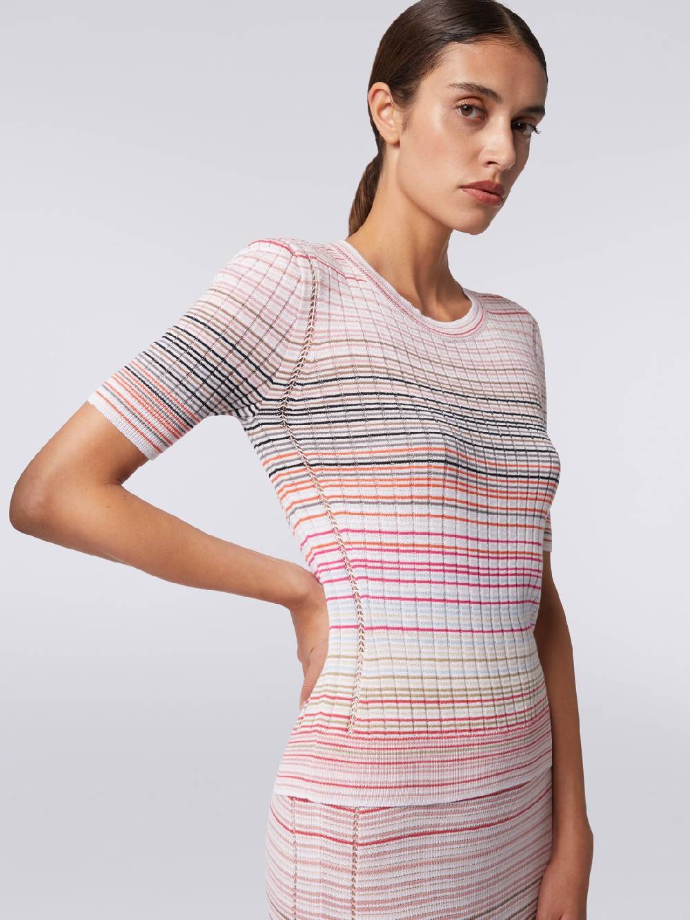 M Missoni Maglia girocollo a maniche corte in cotone e viscosa a righe Acquista Ora