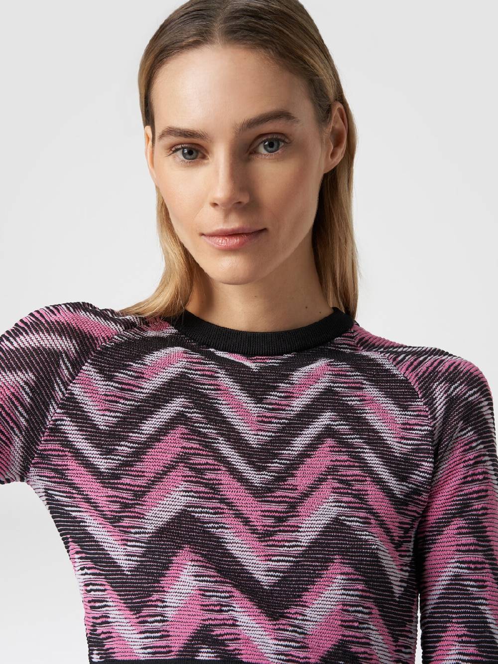 M Missoni Crop top a maniche lunghe in maglia chevron con logo Vendita
