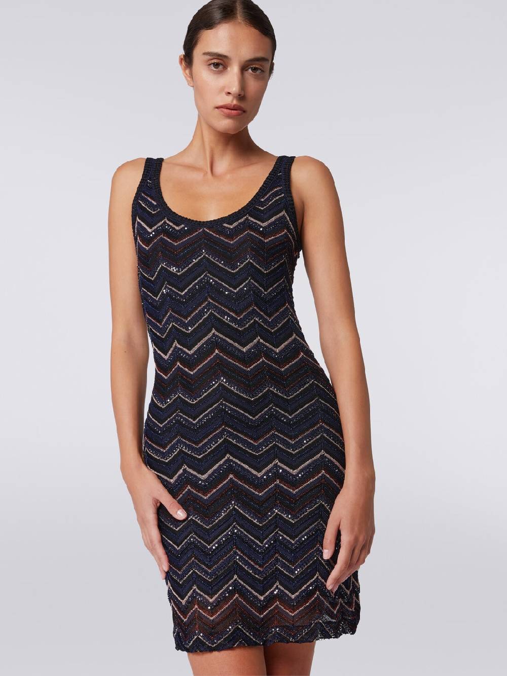 M Missoni Mini-abito senza maniche in misto viscosa zig zag con paillettes Moda