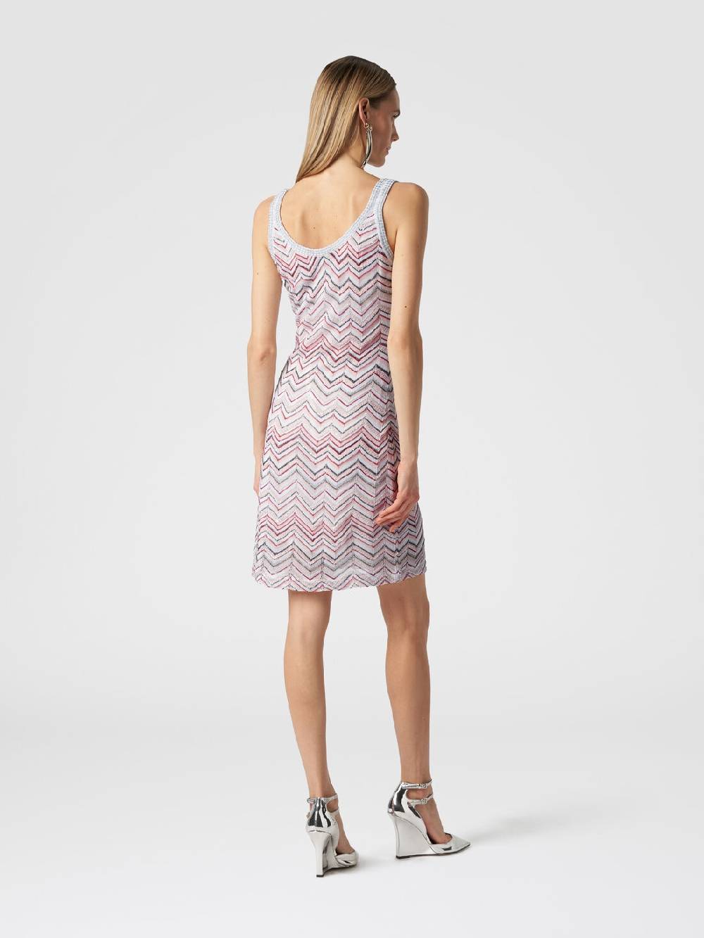 M Missoni Mini-abito senza maniche in misto viscosa zig zag con paillettes Affare Del Giorno
