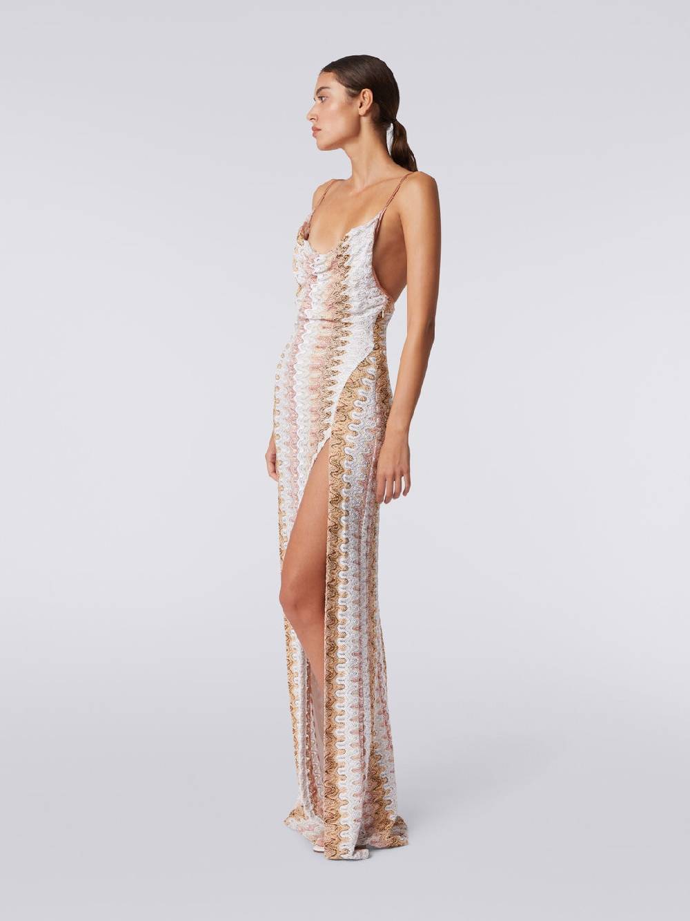 M Missoni Abito lungo effetto pizzo con scollatura drappeggiata e spacco Online