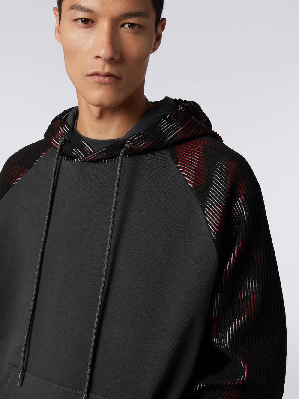 M Missoni Felpa con cappuccio in jersey con inserti in maglia in collaborazione con Mike Maignan In Linea