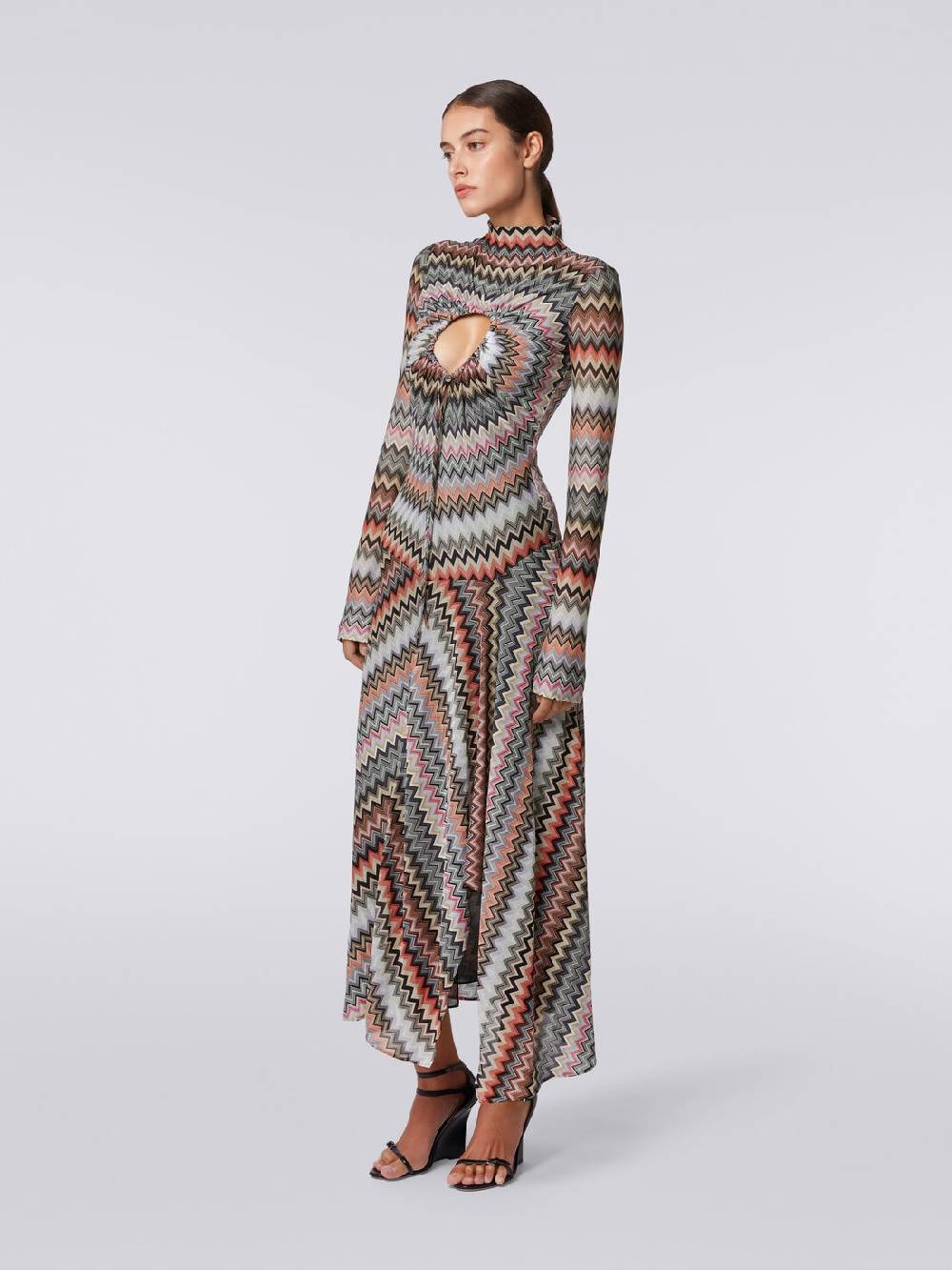 M Missoni Abito lungo in cotone e viscosa zig zag con dettaglio cut-out e spacco Acquista Ora