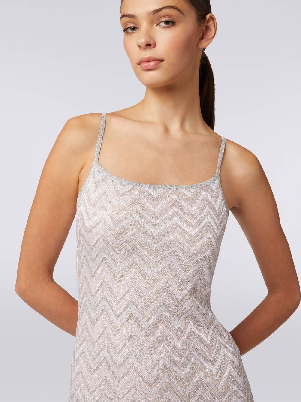 M Missoni Abito lungo senza maniche in viscosa lamé zig zag Affare Del Giorno