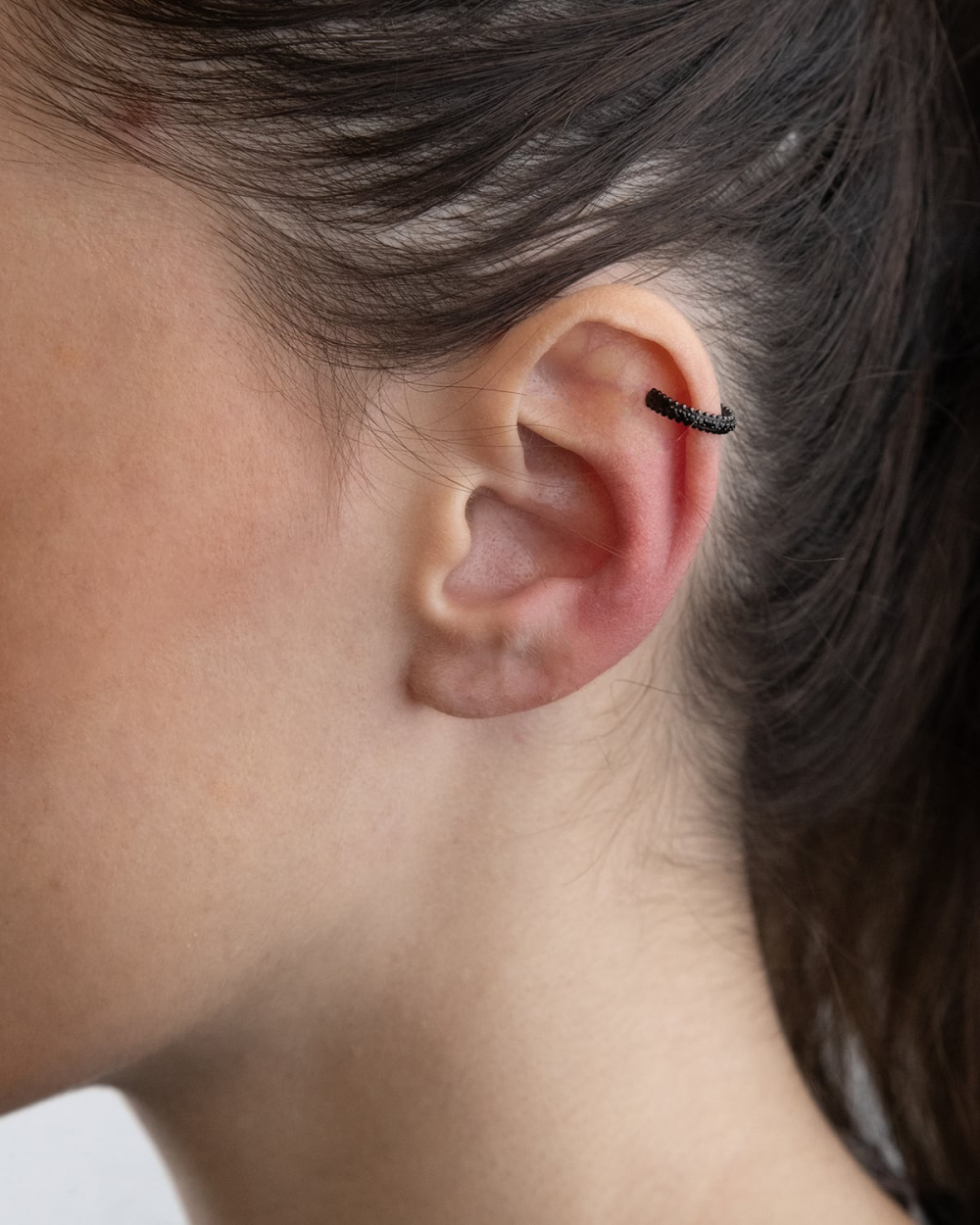 Nove25 EAR CUFF BLACK HANGER CON BRILLANTI NERI Presa
