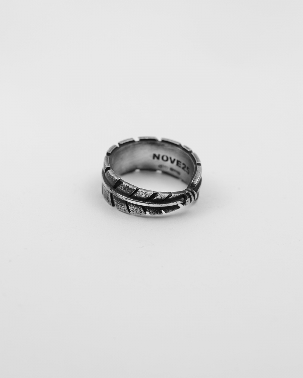 Nove25 ANELLO FASCIA PENNA AQUILA NATIVE Pezzi Unici