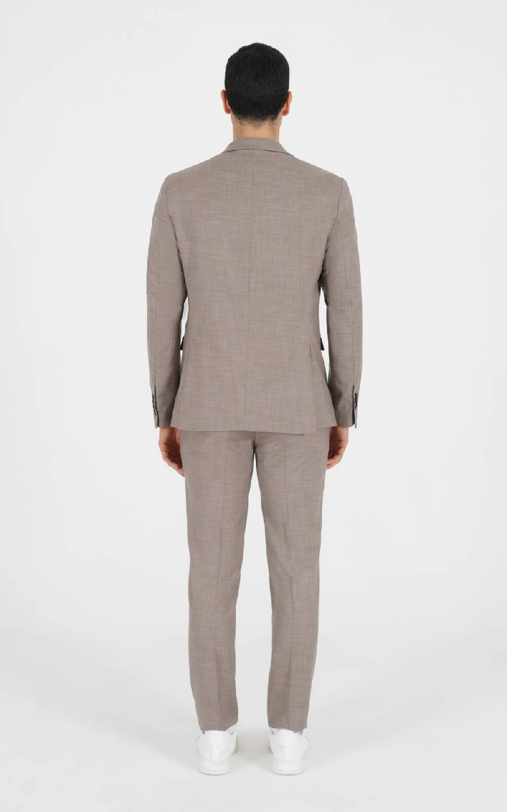 ﻿Outfit Italy Abito in tessuto armaturato 2025