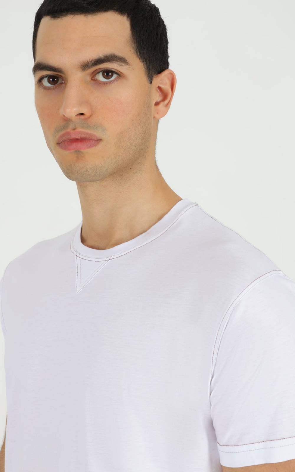 Outfit Italy T-Shirt in modal con cuciture a contrasto I Più Venduti
