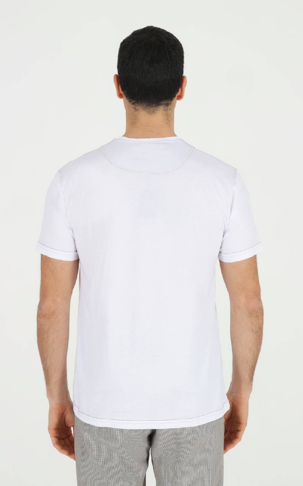 Outfit Italy T-Shirt in modal con cuciture a contrasto I Più Venduti