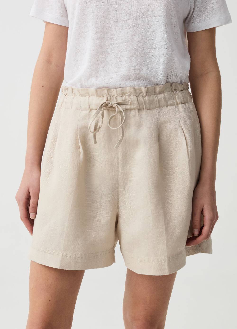 Ovs Shorts in lino e viscosa con pinces Novità