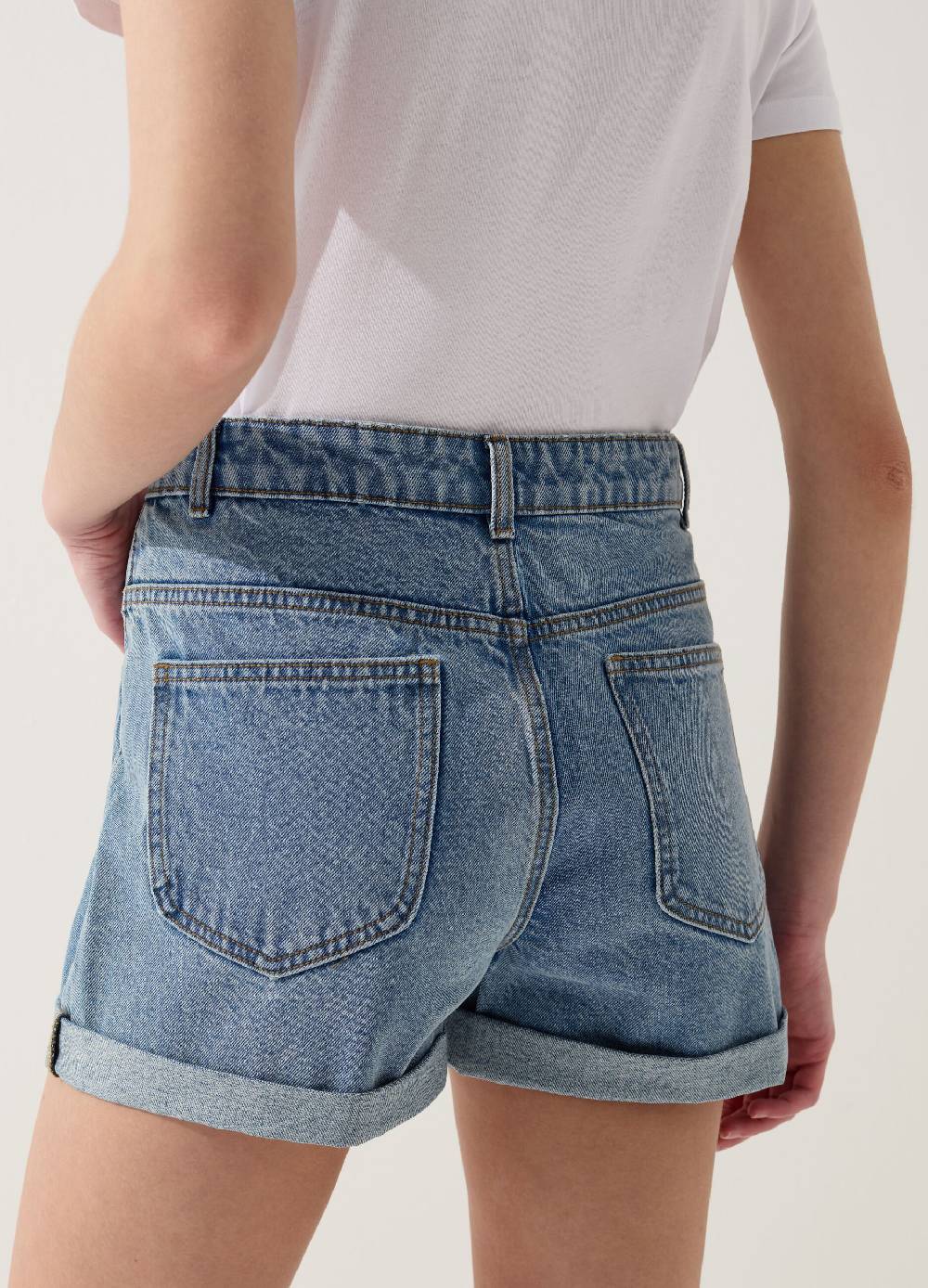 Ovs Shorts mom fit in denim Offerta
