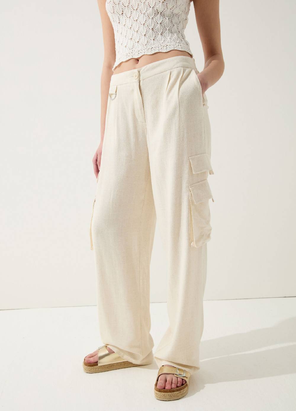 Ovs Pantalone cargo wide leg con pinces Offerta per la Festa della Mamma