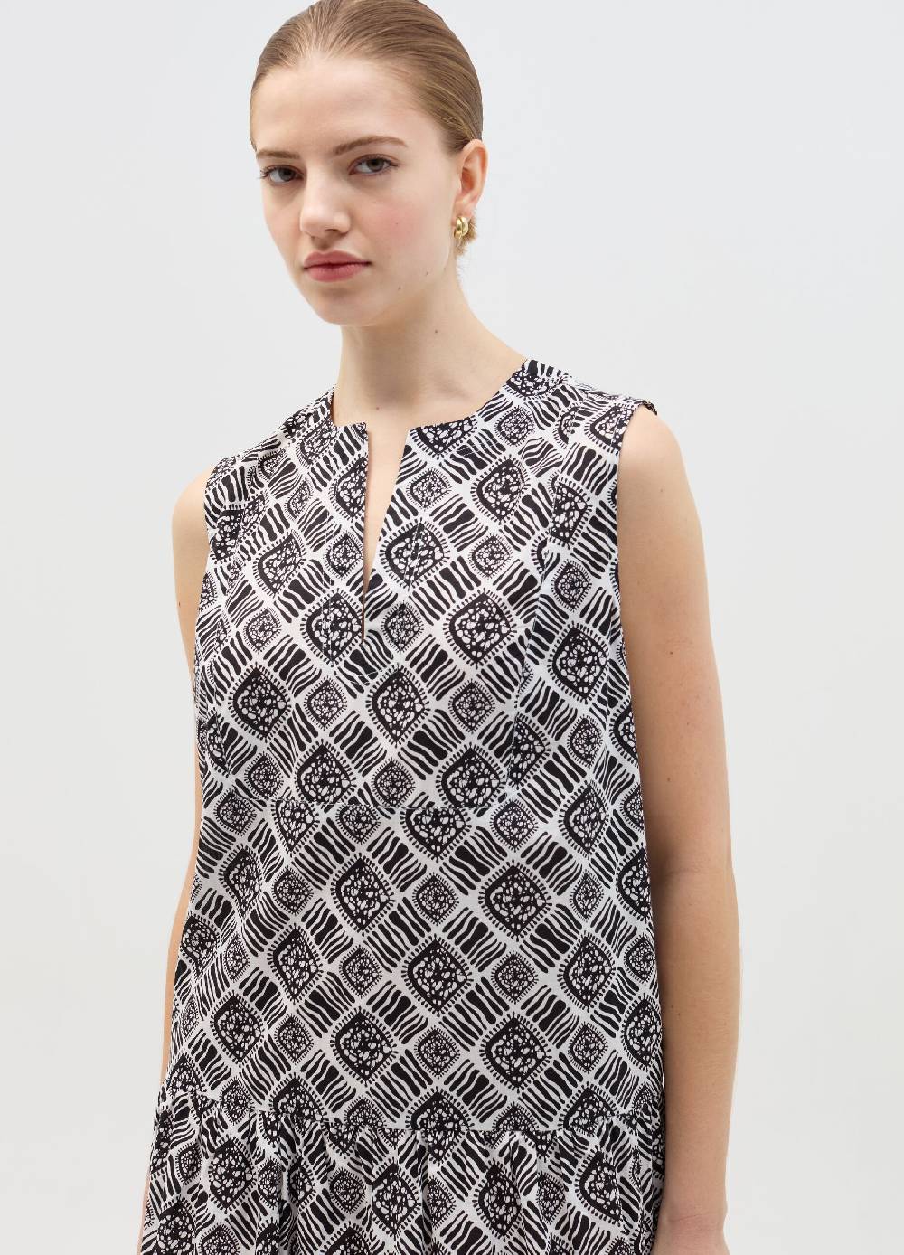 Ovs Vestito corto smanicato con balza Sconto