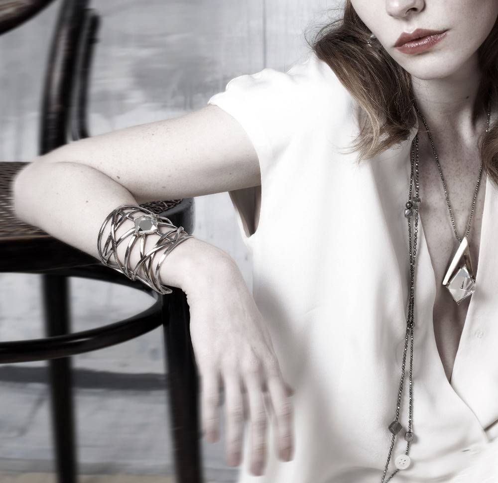 Paola Grande Gioielli GRIGLIE Bracciale 'Griglie' con piramide 2025