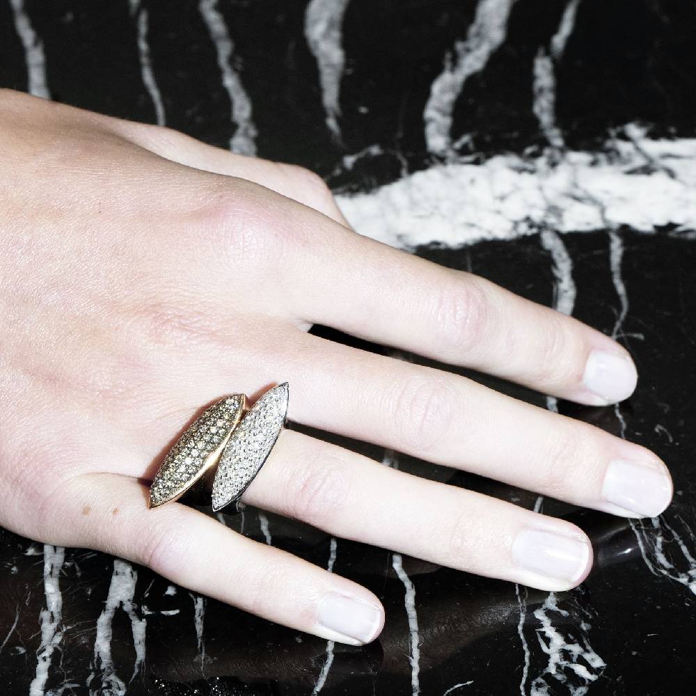 Paola Grande Gioielli AURUM Anello Navetta con diamanti Offerta