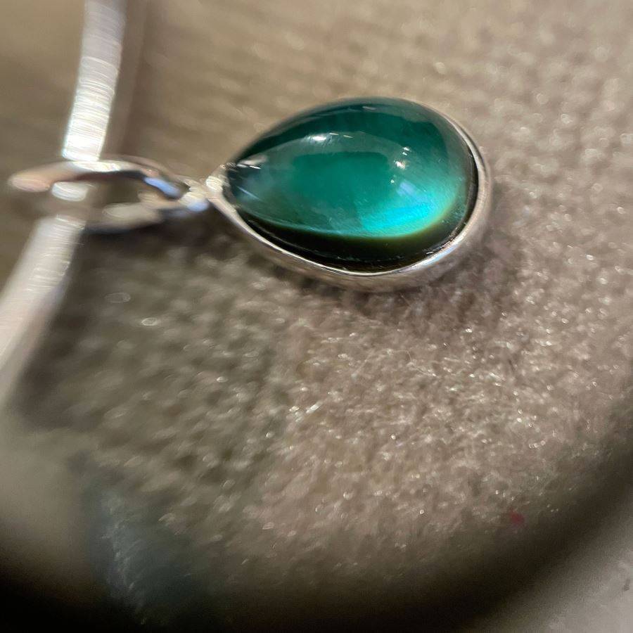 Paola Grande Gioielli AURUM Ciondolino in argento a forma di goccia Fornitura limitata