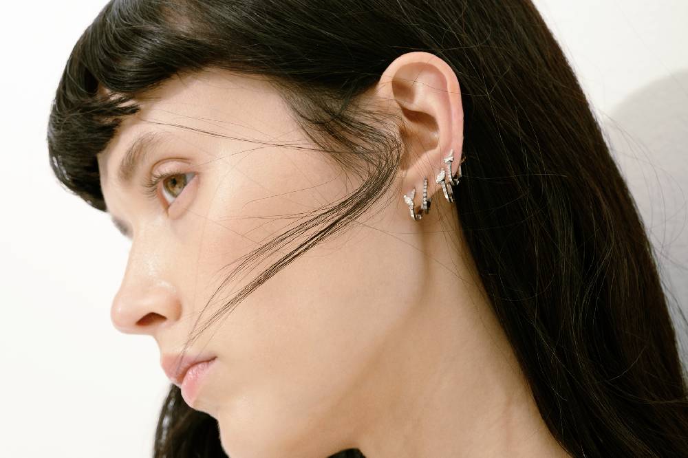 Paola Grande Gioielli BALANCE Cerchietti ovalini 'Balance' neri Offerta settimanale