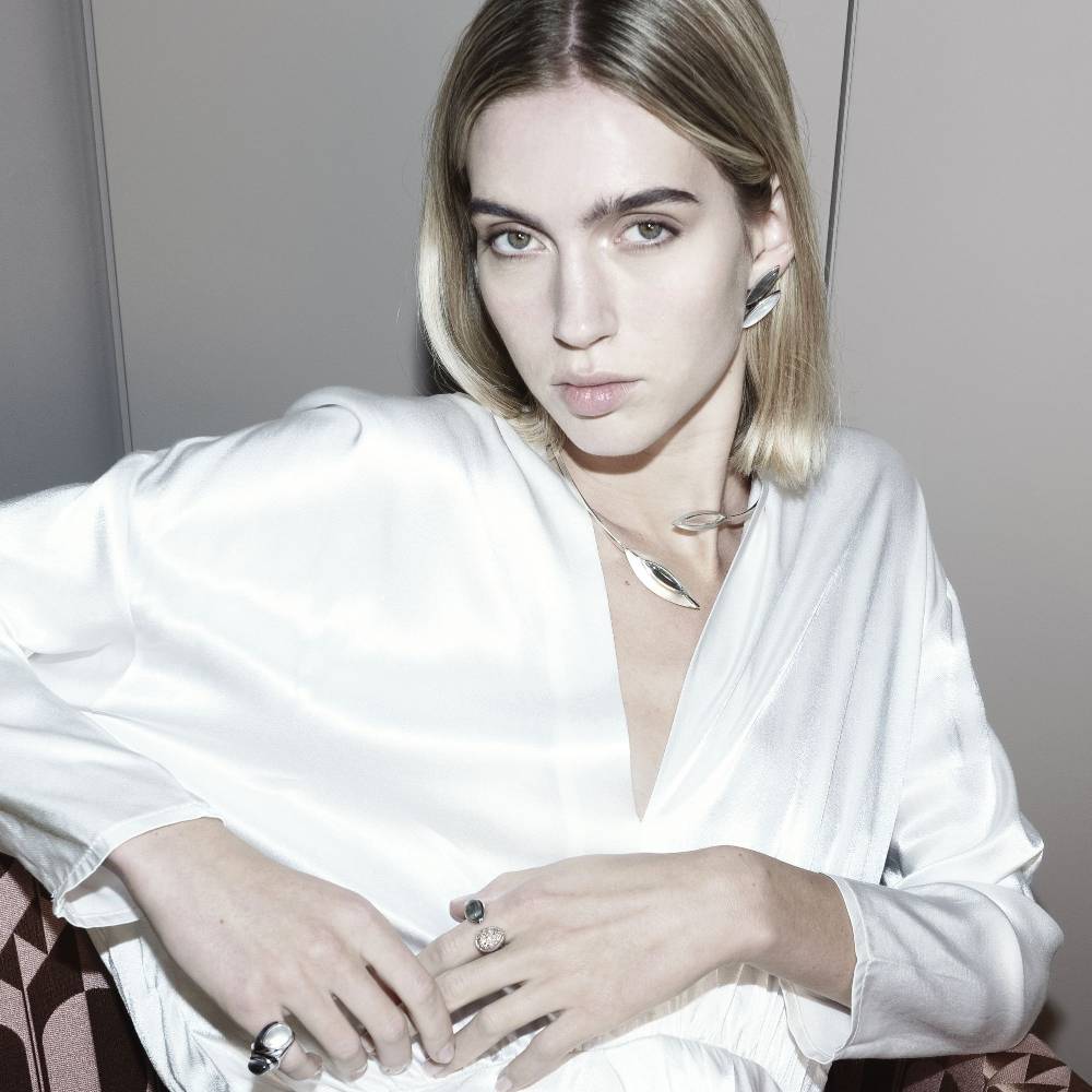 Paola Grande Gioielli AURUM Orecchini piercing navetta In vendita