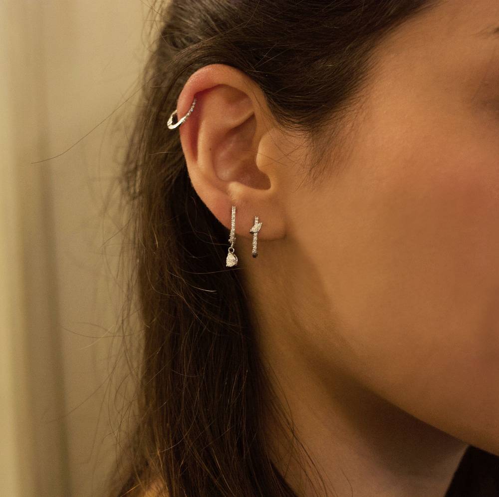 Paola Grande Gioielli BALANCE Set di tre cerchietti in oro giallo e diamanti Fino Al -60%