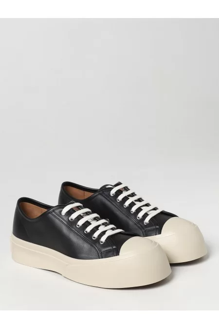 MARNI Scarpe Sneakers MARNI Modello PABLO con stringhe, confortevole e alla moda. Perfetto per un look casual o sportivo. Prodotto di alta qualità by MARNI. Acquista ora e completa il tuo outfit! Codice prodotto: SNZU002002P272 Sconto