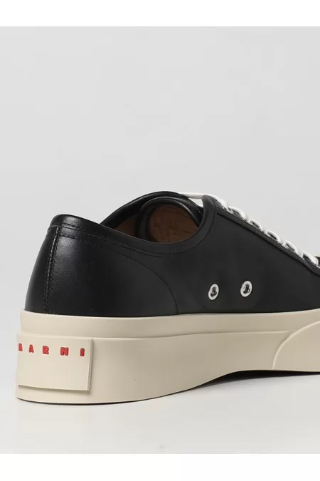MARNI Scarpe Sneakers MARNI Modello PABLO con stringhe, confortevole e alla moda. Perfetto per un look casual o sportivo. Prodotto di alta qualità by MARNI. Acquista ora e completa il tuo outfit! Codice prodotto: SNZU002002P272 Sconto